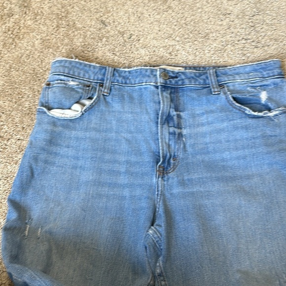 Abercrombie and Fitch Curve Love Skinny High Rise Distressed Jeans 16S - Picture 3 of 6